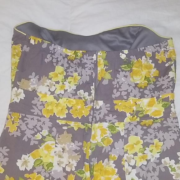 Strapless dress - Picture 4 of 4